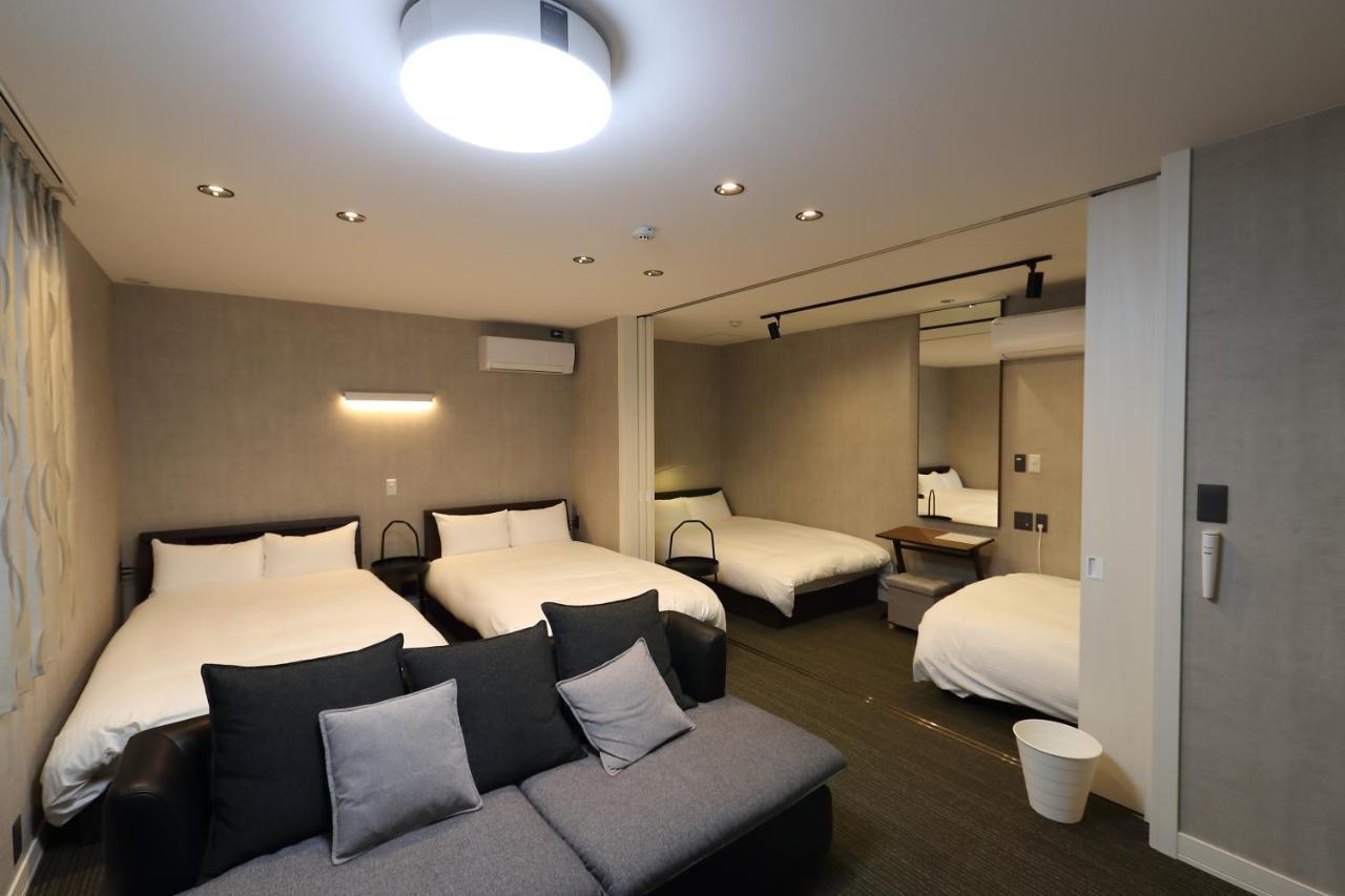 White Crystal Roomb Fukuoka  Luaran gambar
